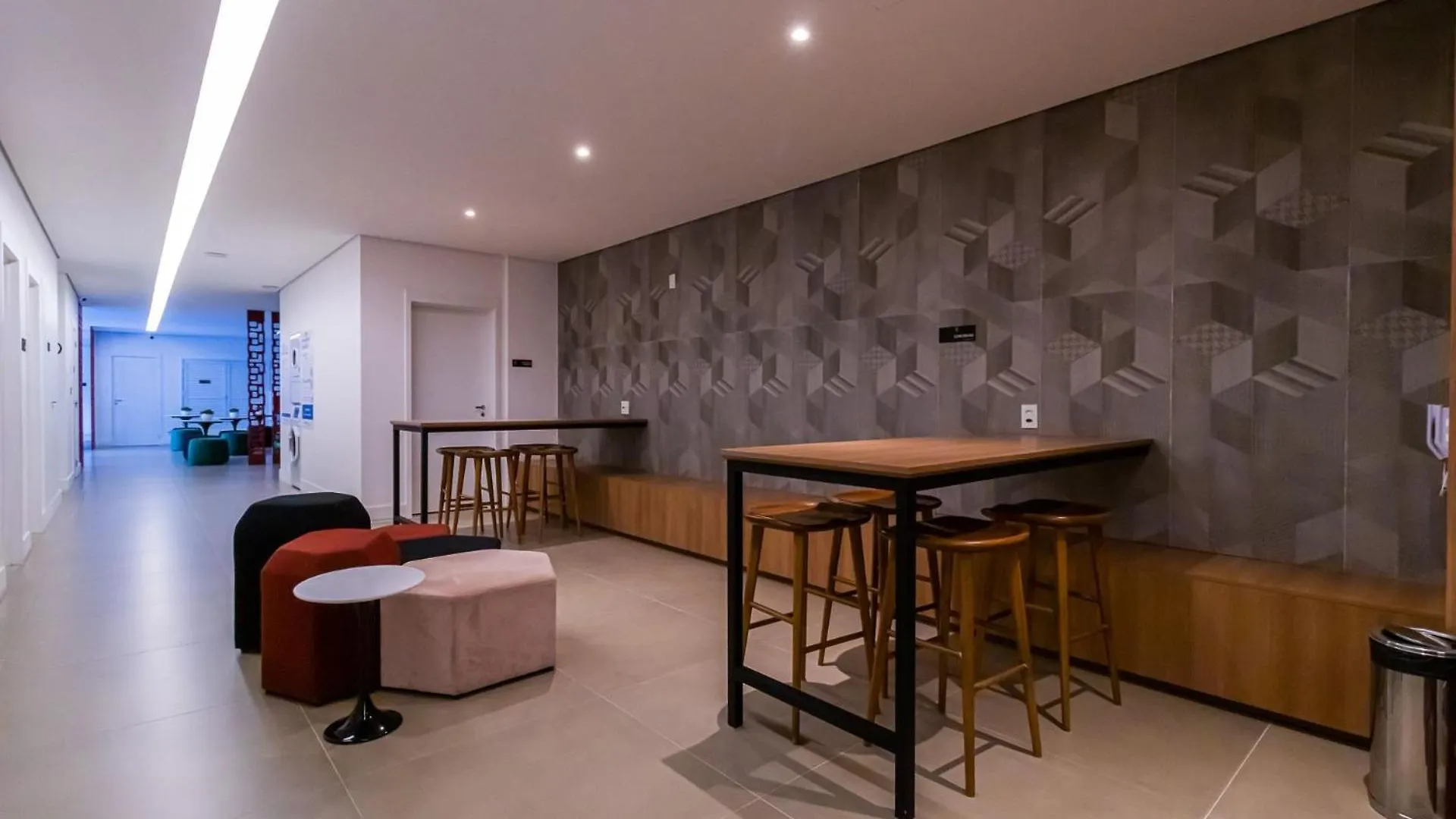 Studio moderno com Wifi e academia, ao lado do Parque Ibirapuera, Metrô - Dabra House São Paulo Casa de Férias