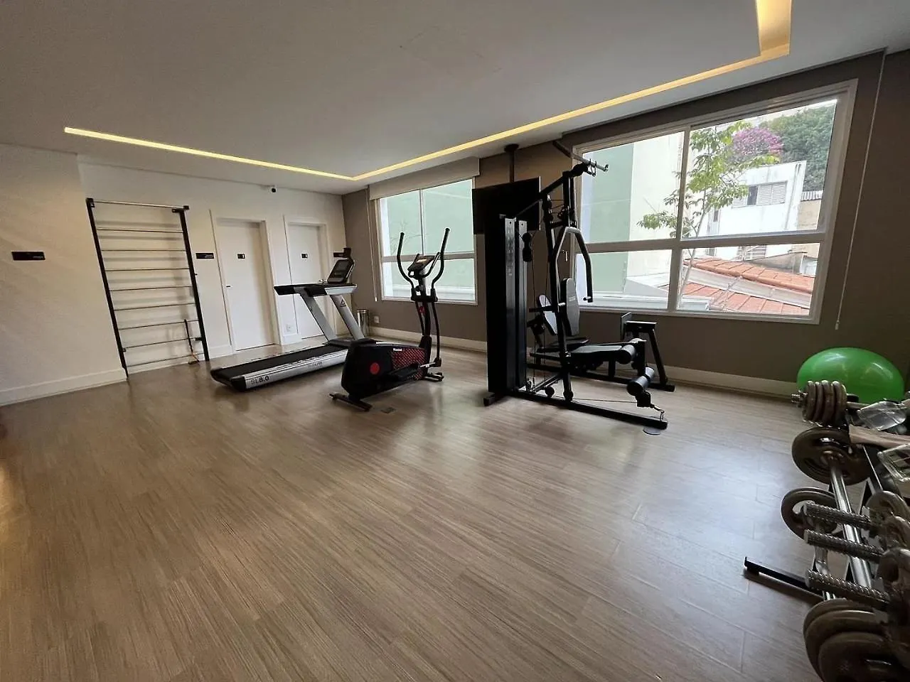 Casa de Férias Studio moderno com Wifi e academia, ao lado do Parque Ibirapuera, Metrô - Dabra House São Paulo Brasil